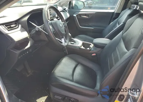 2021 Toyota Rav4 Limited z USA, uszkodzony, nr VIN 4T3D6RFV4MU032653